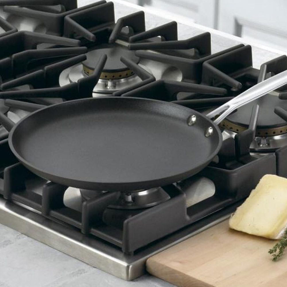 Chef's Classic™ Nonstick Hard Anodized 10" Crêpe Pan - Image 2