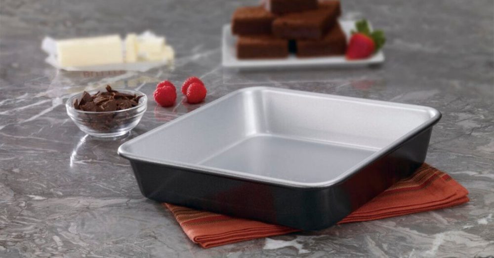 9" Square Cake Pan - Image 2