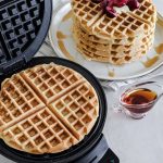 Round Classic Waffle Maker - Image 3