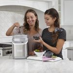 Cool Creations 2 Quart Ice Cream Maker - Image 3