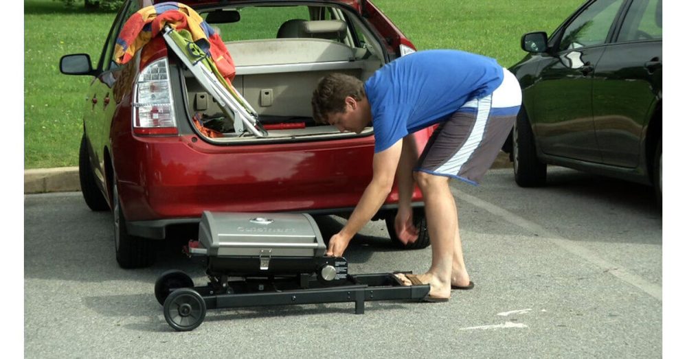 All Foods Roll-Away Gas Grill - Image 16