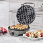 4 Slice Belgian Waffle Maker - Round - Image 3